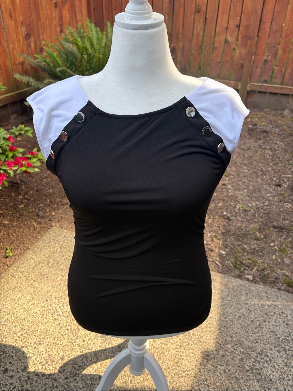 Black and White Cap Sleeve Top
